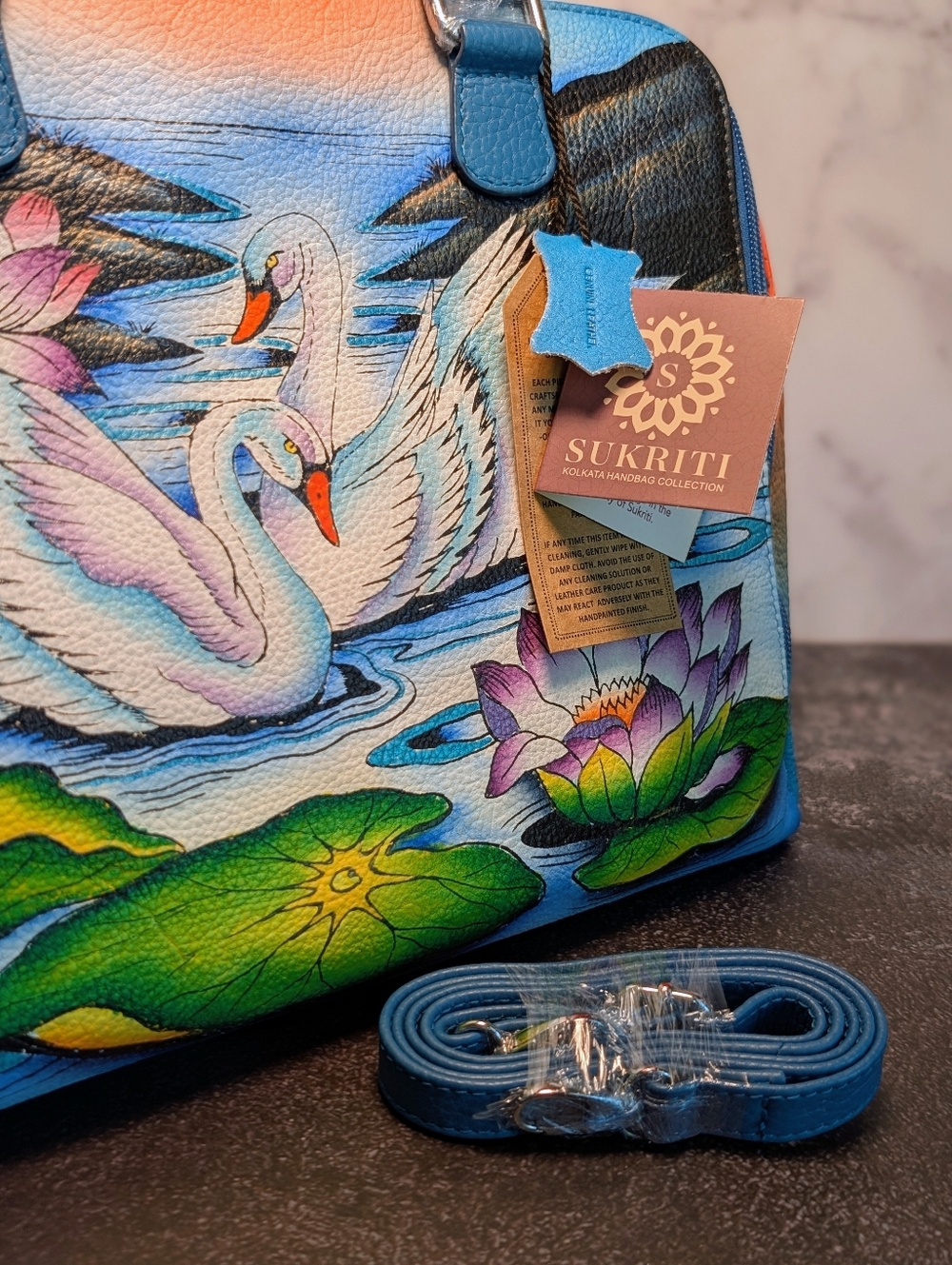 Sukriti Hand-Painted Swan Leather Handbag - Picture 3 of 10